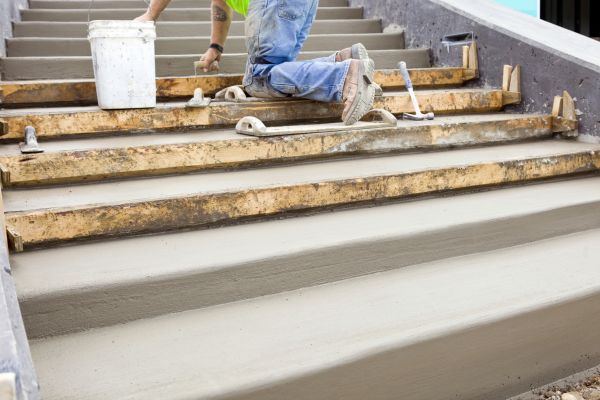 Concrete Steps Pouring in Bowling Green