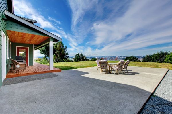 Backyard Concrete Paving in Bowling Green