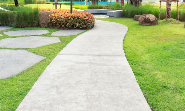 Concrete Sidewalk Installation in Bowling Green